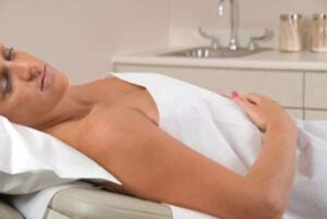 GRAHAM MEDICAL DRAPE SHEETS-SpaEssentials® Drape Sheet, 2-Ply, 40" x 48", White